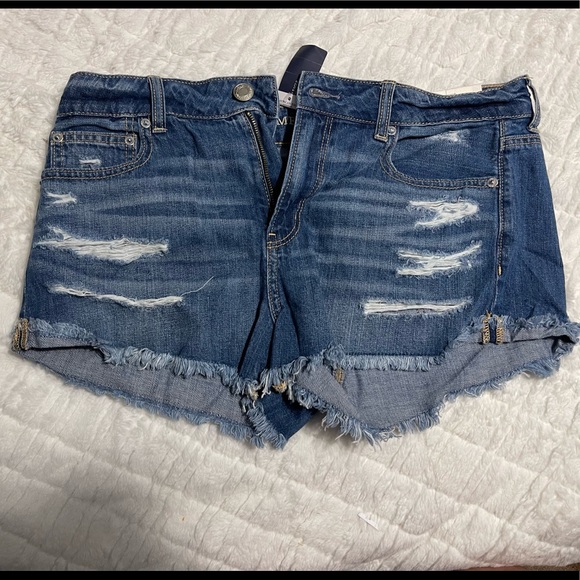American Eagle Shorts - Picture 2 of 2